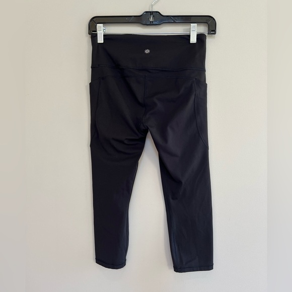 ATHLETA Ultimate Stash Capri Pant Leggings in Black, size S - Picture 5 of 9